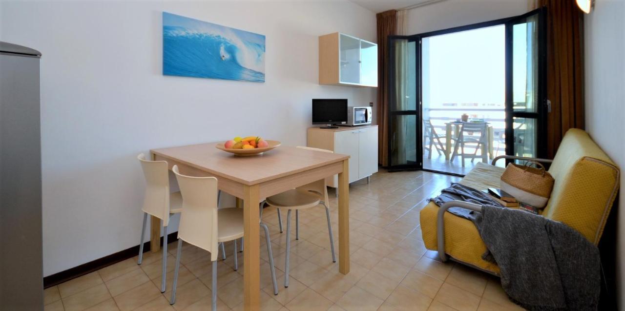 Residenza Olimpo Apartment Lignano Sabbiadoro Bagian luar foto